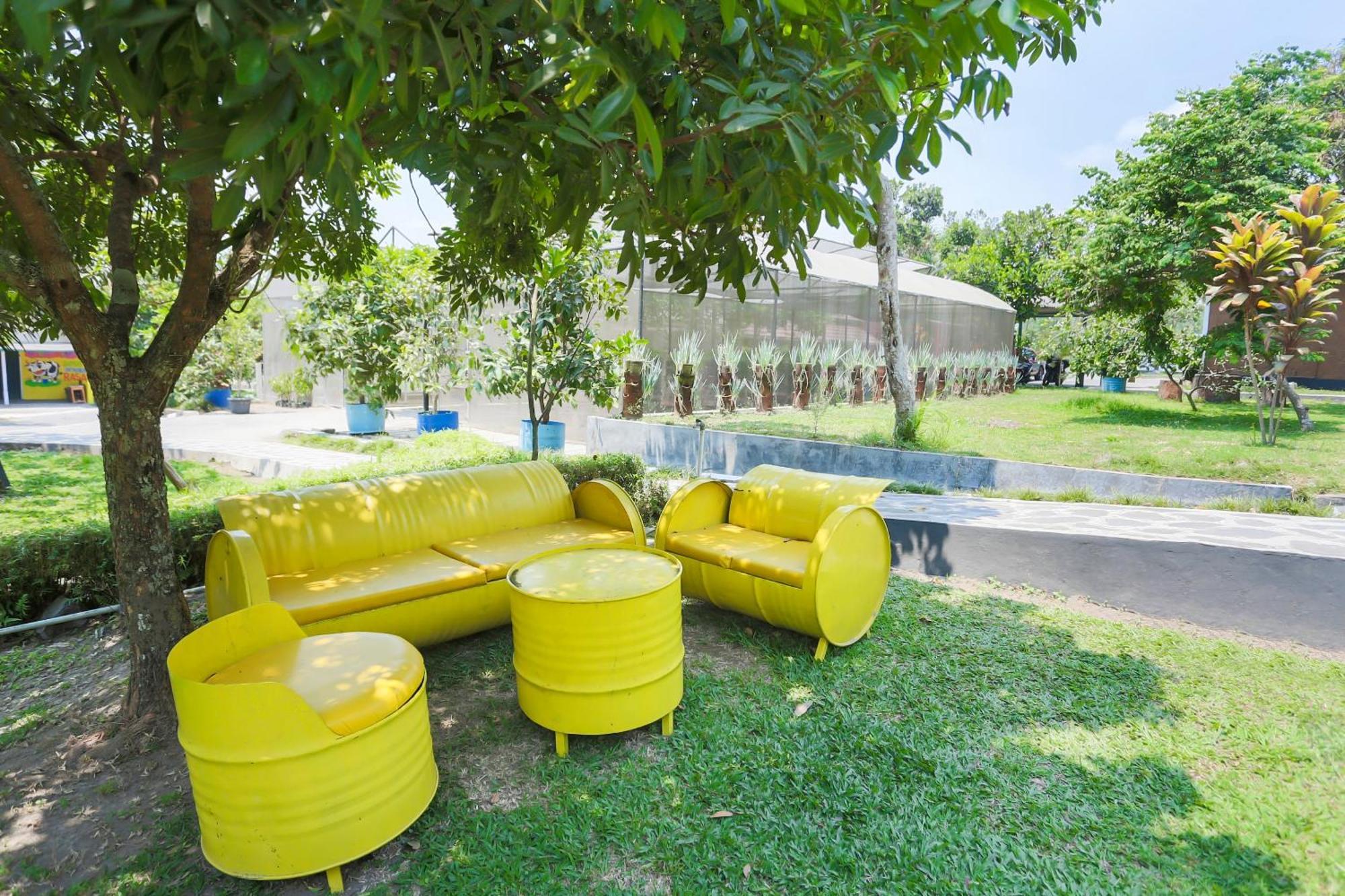 Super Oyo 1959 Penginapan Kepurun Pawana Indonesia Sleman  Exterior photo